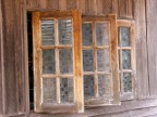 old windows.JPG (132KB)